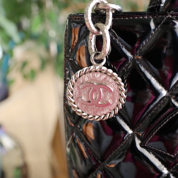 Chanel Black Patent  Quilted Leather Medallion Purse - Picture 5 of 16